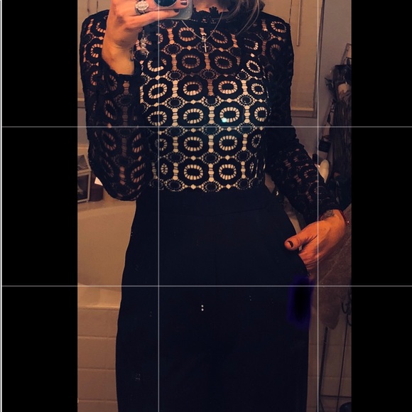 💲PRICE⬇️Little Mistress Navy Lace Cutout Jumpsuit - Picture 3 of 13